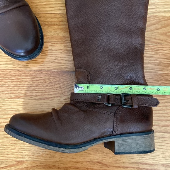 Steve Madden Ravinn Leather Knee High Zip Up Boots - Picture 15 of 16